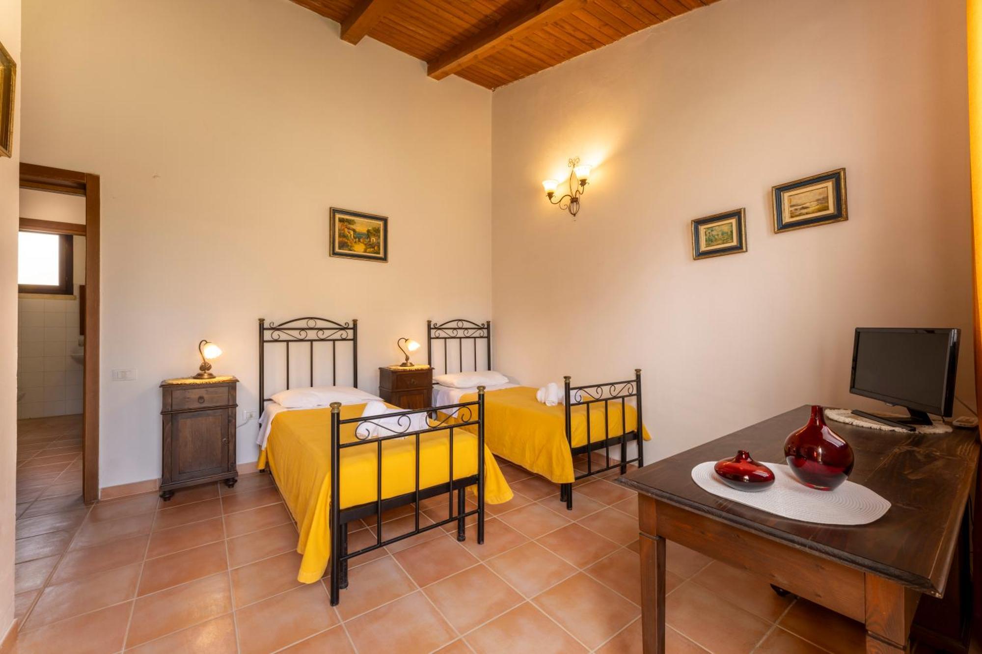 Double Room,1665409636:JPEG